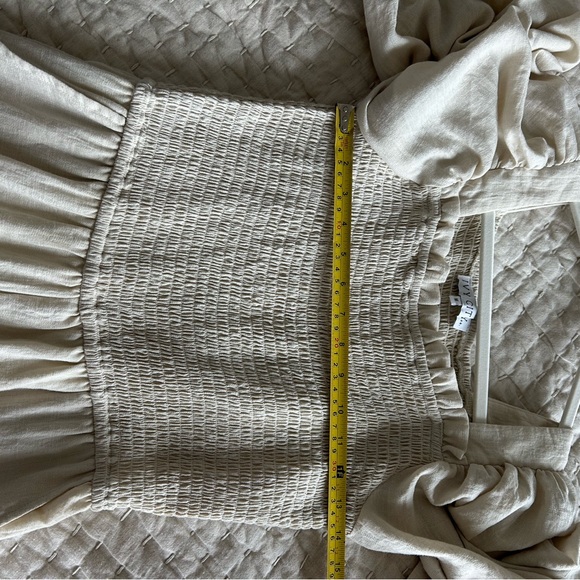 Ivy City Co Arianna Jumpsuit; Size M; Cream - Picture 4 of 13